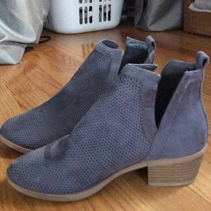 Grayish/purple booties